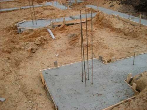 gesn-ustroystvo-betonnoy-podgotovki-pod-fundamenty